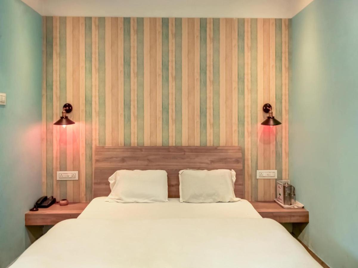 Oyo 82277 Hotel Yuma Resturant Силигури Екстериор снимка
