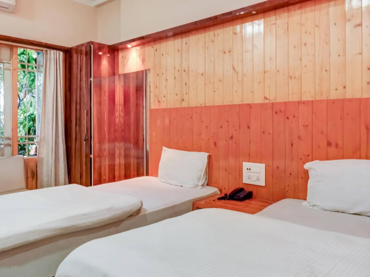 Oyo 82277 Hotel Yuma Resturant Силигури Екстериор снимка
